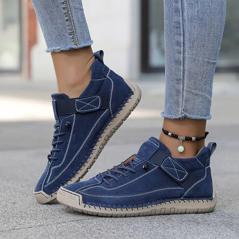Women’s Lightweight Cushioned Walking Sneakers