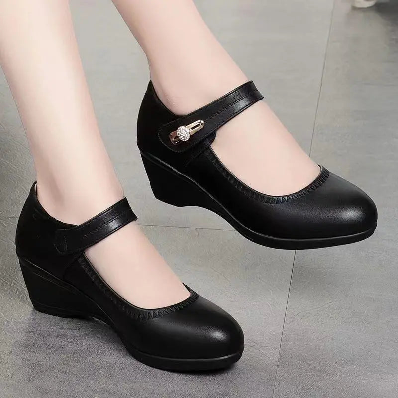 Women’s Elegant Mid Heel Comfort Pumps